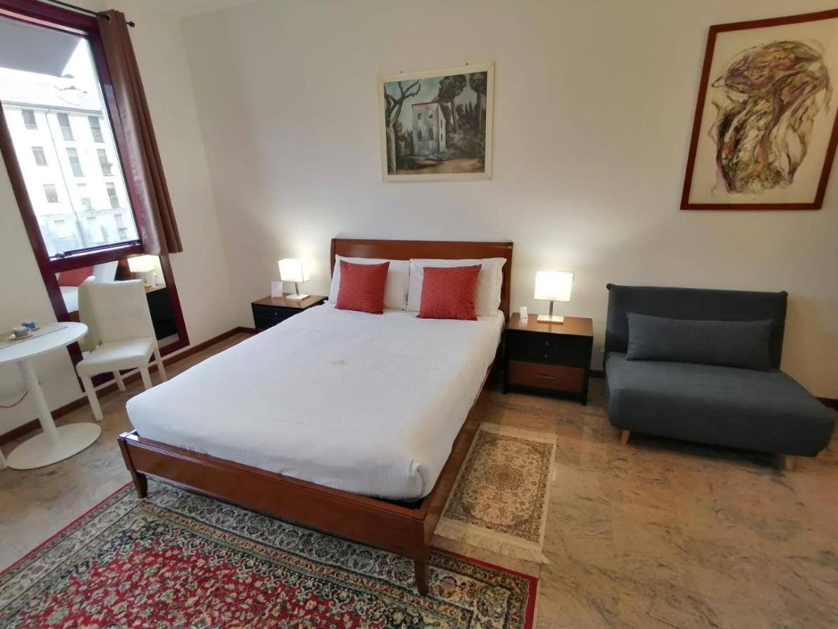 Ego' Residence Φεράρα Εξωτερικό φωτογραφία